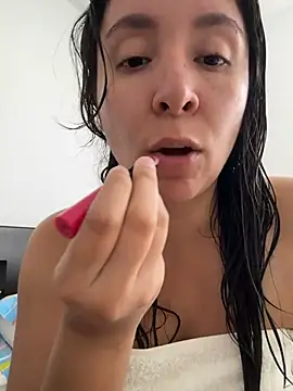 emely sexx20 online show from July 18, 2026, 9:29 pm