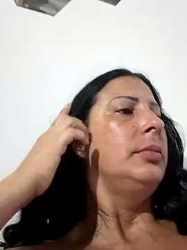 Snapshot of Angelicvill chatting on November 10, 2025, 9:19 am Angelicvill online show from November 10, 2025, 9:19 am