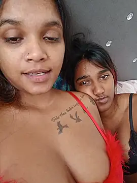 Snapshot of Indianqueen03 chatting on July 26, 2026, 10:33 am Indianqueen03 online show from July 26, 2026, 10:33 am