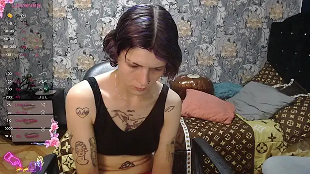 pretty cristal69 online show from April 30, 2026, 10:58 pm