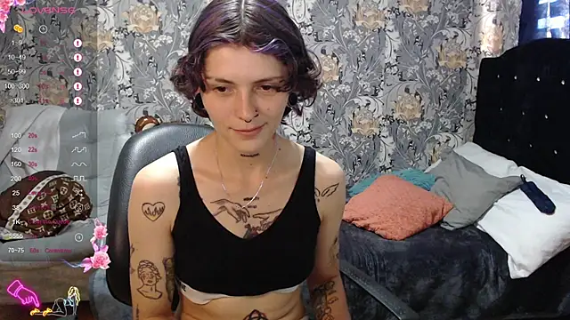 Snapshot of pretty_cristal69 chatting on May 5, 2026, 9:45 pm pretty cristal69 online show from May 5, 2026, 9:45 pm