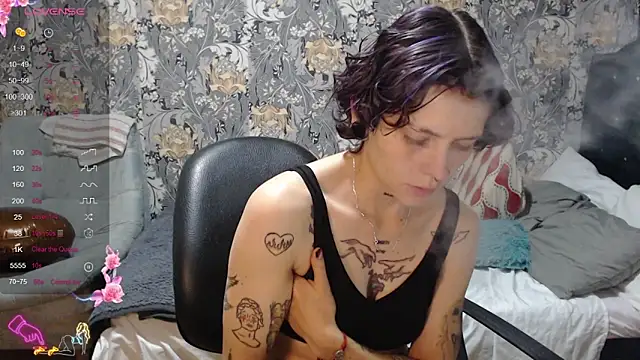 Snapshot of pretty_cristal69 chatting on June 2, 2026, 11:18 pm pretty cristal69 online show from June 2, 2026, 11:18 pm
