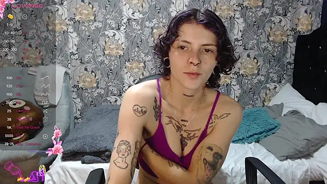 Snapshot of pretty_cristal69 chatting on June 7, 2026, 5:27 pm pretty cristal69 online show from June 7, 2026, 5:27 pm