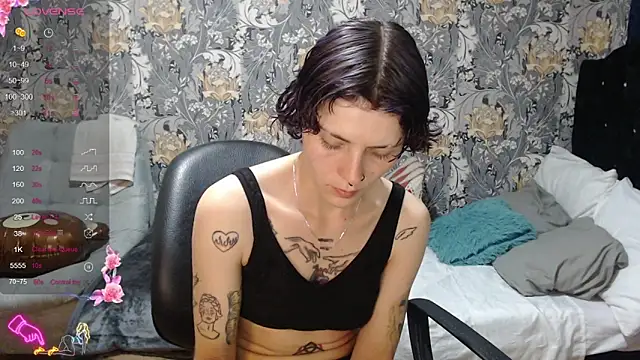 Snapshot of pretty_cristal69 chatting on June 13, 2026, 12:30 am pretty cristal69 online show from June 13, 2026, 12:30 am