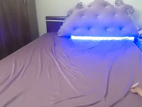 Snapshot of Mochi_Soft chatting on February 16, 2025, 7:15 am Mochi Soft online show from February 16, 2025, 7:15 am