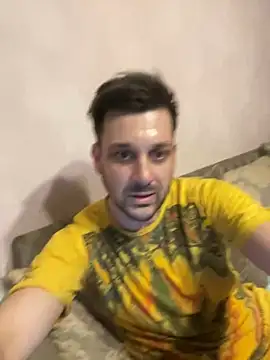 Snapshot of MaeltraJoy chatting on February 8, 2025, 8:10 pm MaeltraJoy online show from February 8, 2025, 8:10 pm