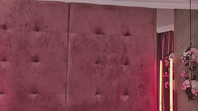 Snapshot of CeylanXO chatting on March 16, 2025, 7:48 am CeylanXO online show from March 16, 2025, 7:48 am