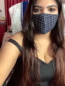 Snapshot of Fantastic_ruby chatting on February 23, 2025, 12:51 am Fantastic ruby online show from February 23, 2025, 12:51 am