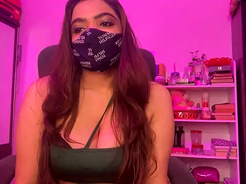 Snapshot of Fantastic_ruby chatting on November 24, 2025, 5:01 pm Fantastic ruby online show from November 24, 2025, 5:01 pm