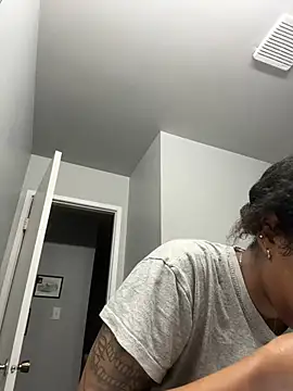 Your Paris online show from March 22, 2025, 11:53 am