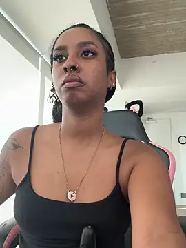 Your Paris online show from November 25, 2025, 4:40 pm