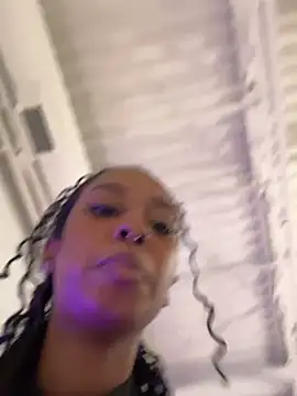 Your Paris online show from June 21, 2026, 4:37 am