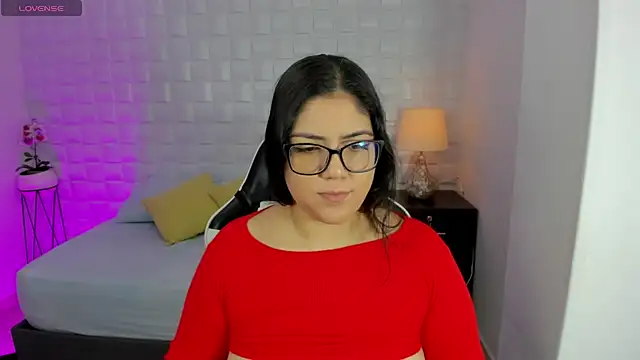 Snapshot of iris_torrez_ chatting on June 4, 2026, 12:11 pm iris torrez online show from June 4, 2026, 12:11 pm