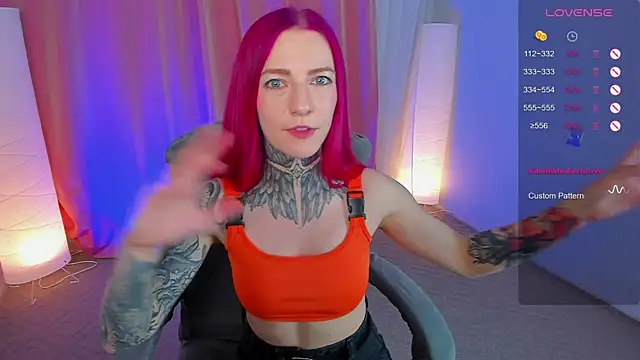 Snapshot of Roxy_____ chatting on January 17, 2025, 8:44 pm Roxy online show from January 17, 2025, 8:44 pm