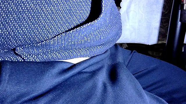 Snapshot of by-panic chatting on January 7, 2025, 10:19 pm by-panic online show from January 7, 2025, 10:19 pm