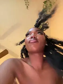 magicalc00ch online show from February 9, 2025, 10:00 pm