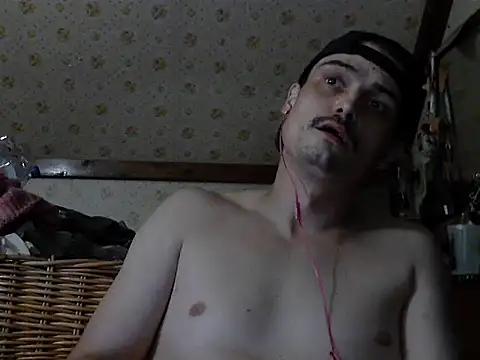 Snapshot of JustTylerr chatting on July 30, 2026, 4:55 am JustTylerr online show from July 30, 2026, 4:55 am