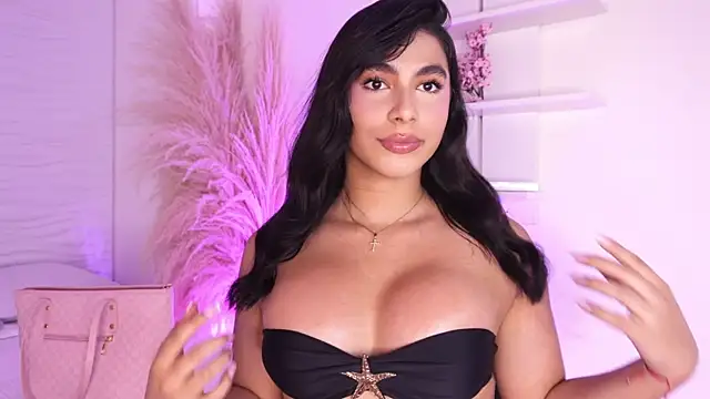 IsabelleFoxx  online show from July 10, 2026, 4:50 am