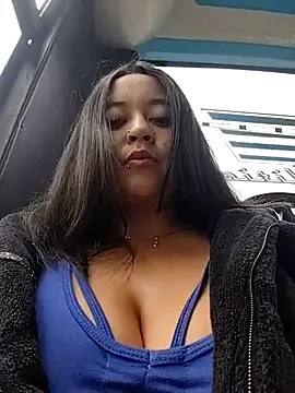 Snapshot of Cristal__04 chatting on November 20, 2025, 7:02 pm Cristal 04 online show from November 20, 2025, 7:02 pm