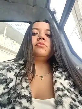 Snapshot of Cristal__04 chatting on June 12, 2026, 2:27 pm Cristal 04 online show from June 12, 2026, 2:27 pm