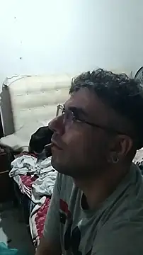 pikalindaxx online show from May 4, 2026, 5:09 pm