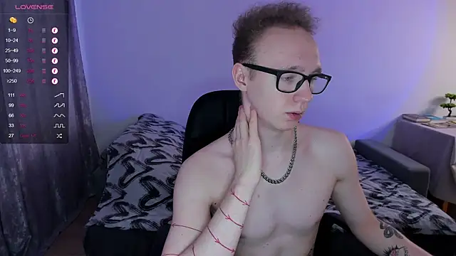 Alex silents online show from February 7, 2025, 11:34 am