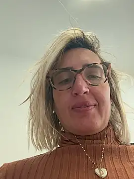 casalinga88 online show from March 14, 2025, 1:02 pm