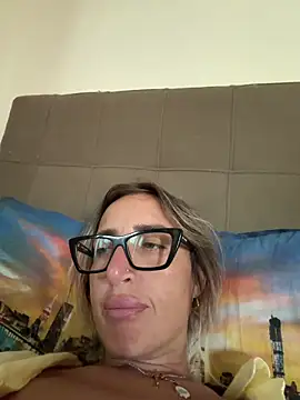 Snapshot of casalinga88 chatting on June 28, 2026, 4:13 pm casalinga88 online show from June 28, 2026, 4:13 pm
