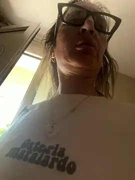 Snapshot of casalinga88 chatting on July 9, 2026, 11:25 am casalinga88 online show from July 9, 2026, 11:25 am