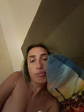 Snapshot of casalinga88 chatting on July 14, 2026, 1:19 am casalinga88 online show from July 14, 2026, 1:19 am