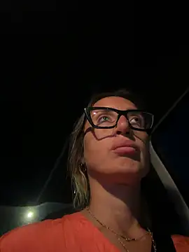 Snapshot of casalinga88 chatting on July 23, 2026, 2:53 am casalinga88 online show from July 23, 2026, 2:53 am