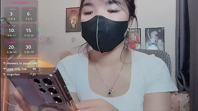 Snapshot of Berrysweet_68 chatting on March 8, 2025, 10:43 am Berrysweet 68 online show from March 8, 2025, 10:43 am