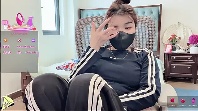 Snapshot of Berrysweet_68 chatting on November 6, 2025, 2:34 am Berrysweet 68 online show from November 6, 2025, 2:34 am