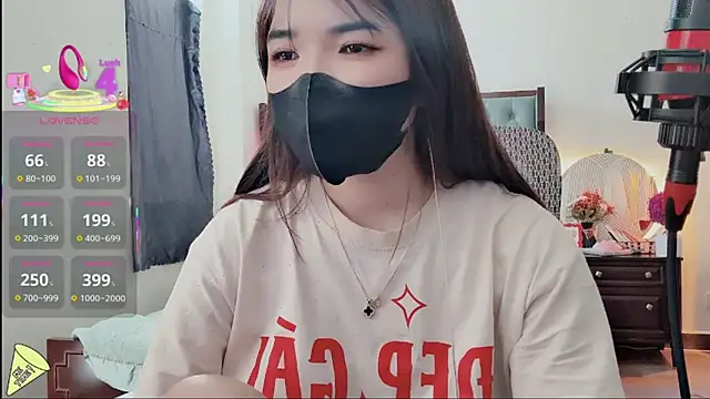 Snapshot of Berrysweet_68 chatting on November 15, 2025, 5:49 am Berrysweet 68 online show from November 15, 2025, 5:49 am