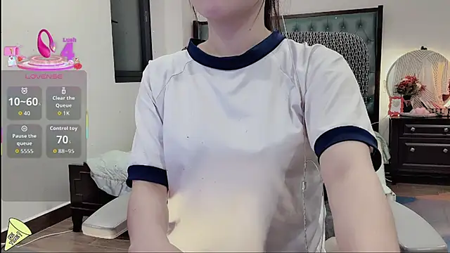 Snapshot of Berrysweet_68 chatting on November 15, 2025, 9:43 pm Berrysweet 68 online show from November 15, 2025, 9:43 pm