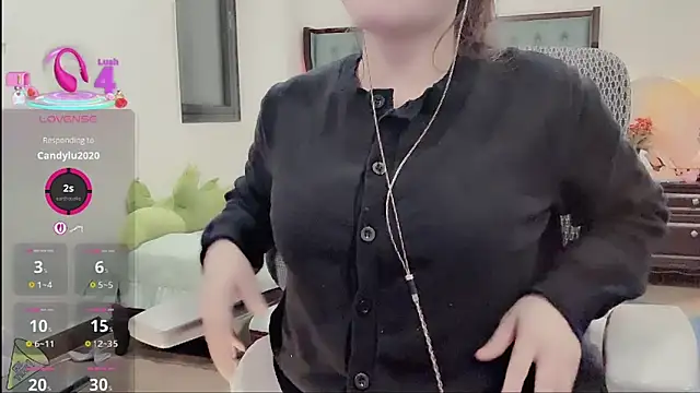 Snapshot of Berrysweet_68 chatting on December 19, 2025, 3:52 pm Berrysweet 68 online show from December 19, 2025, 3:52 pm