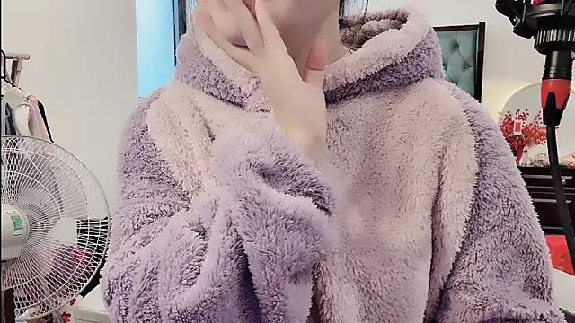 Berrysweet 68 online show from February 8, 2026, 3:10 am