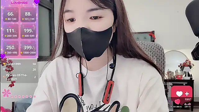 Berrysweet 68 online show from April 25, 2026, 2:47 pm