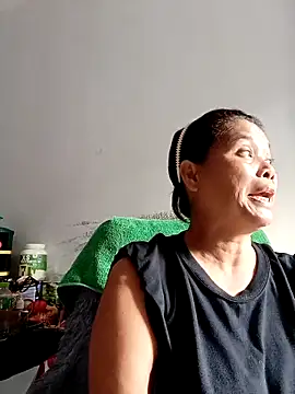 Snapshot of Fon_Bigboobs chatting on December 21, 2025, 9:16 am Fon Bigboobs online show from December 21, 2025, 9:16 am