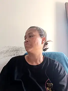 Snapshot of Fon_Bigboobs chatting on February 5, 2026, 7:46 am Fon Bigboobs online show from February 5, 2026, 7:46 am