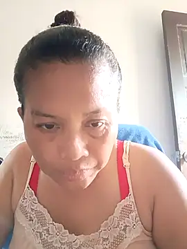 Snapshot of Fon_Bigboobs chatting on February 6, 2026, 9:45 am Fon Bigboobs online show from February 6, 2026, 9:45 am