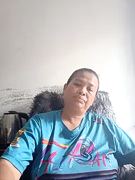 Snapshot of Fon_Bigboobs chatting on February 8, 2026, 9:45 am Fon Bigboobs online show from February 8, 2026, 9:45 am