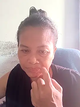 Snapshot of Fon_Bigboobs chatting on February 13, 2026, 6:31 am Fon Bigboobs online show from February 13, 2026, 6:31 am