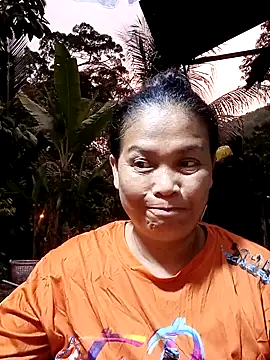 Snapshot of Fon_Bigboobs chatting on March 6, 2026, 11:50 am Fon Bigboobs online show from March 6, 2026, 11:50 am