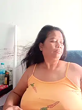 Snapshot of Fon_Bigboobs chatting on March 13, 2026, 5:36 am Fon Bigboobs online show from March 13, 2026, 5:36 am