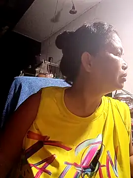 Snapshot of Fon_Bigboobs chatting on March 20, 2026, 12:43 pm Fon Bigboobs online show from March 20, 2026, 12:43 pm