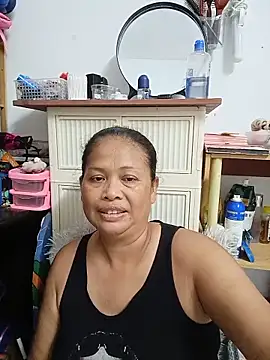 Snapshot of Fon_Bigboobs chatting on May 28, 2026, 9:17 am Fon Bigboobs online show from May 28, 2026, 9:17 am