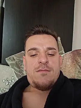 Huge cock22cm online show from February 10, 2026, 10:08 am