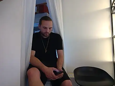 VitaminDrewFl online show from March 22, 2026, 7:39 pm