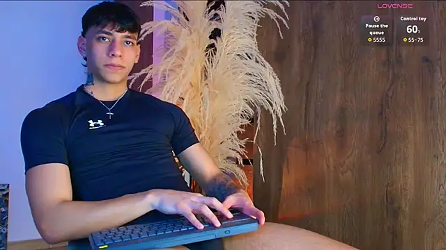 Snapshot of Josep_Davies chatting on October 14, 2025, 9:59 pm Josep Davies online show from October 14, 2025, 9:59 pm